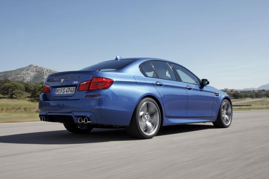  BMW M5 2011 года  (фото 286 из 344)